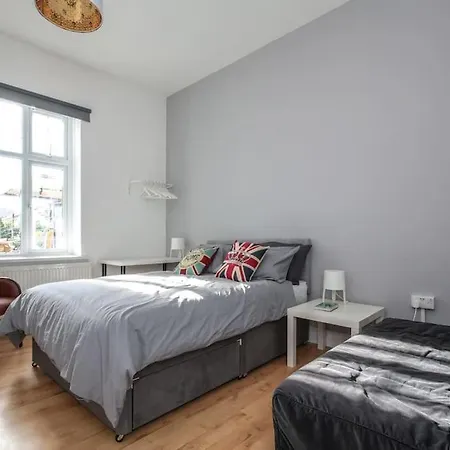 Large Modern Spacious House 6 Bedrooms 5 Bathrooms London Exterior foto