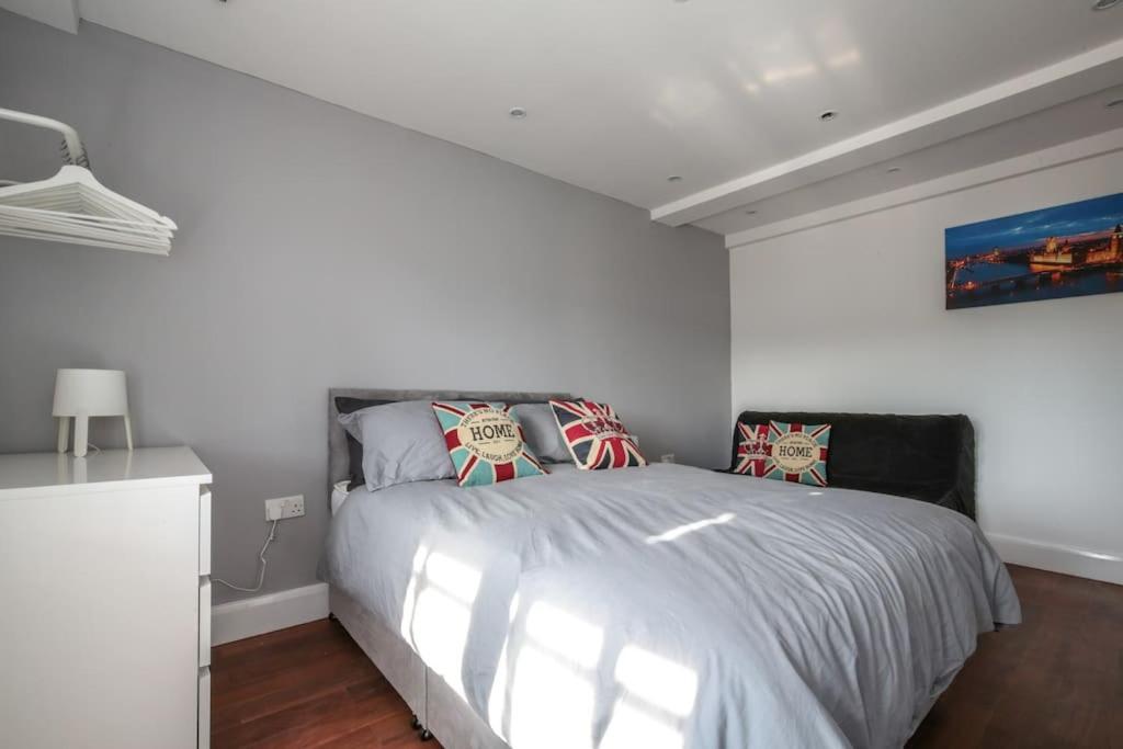 Vakantiehuis Large Modern Spacious House 6 Bedrooms 5 Bathrooms Londen